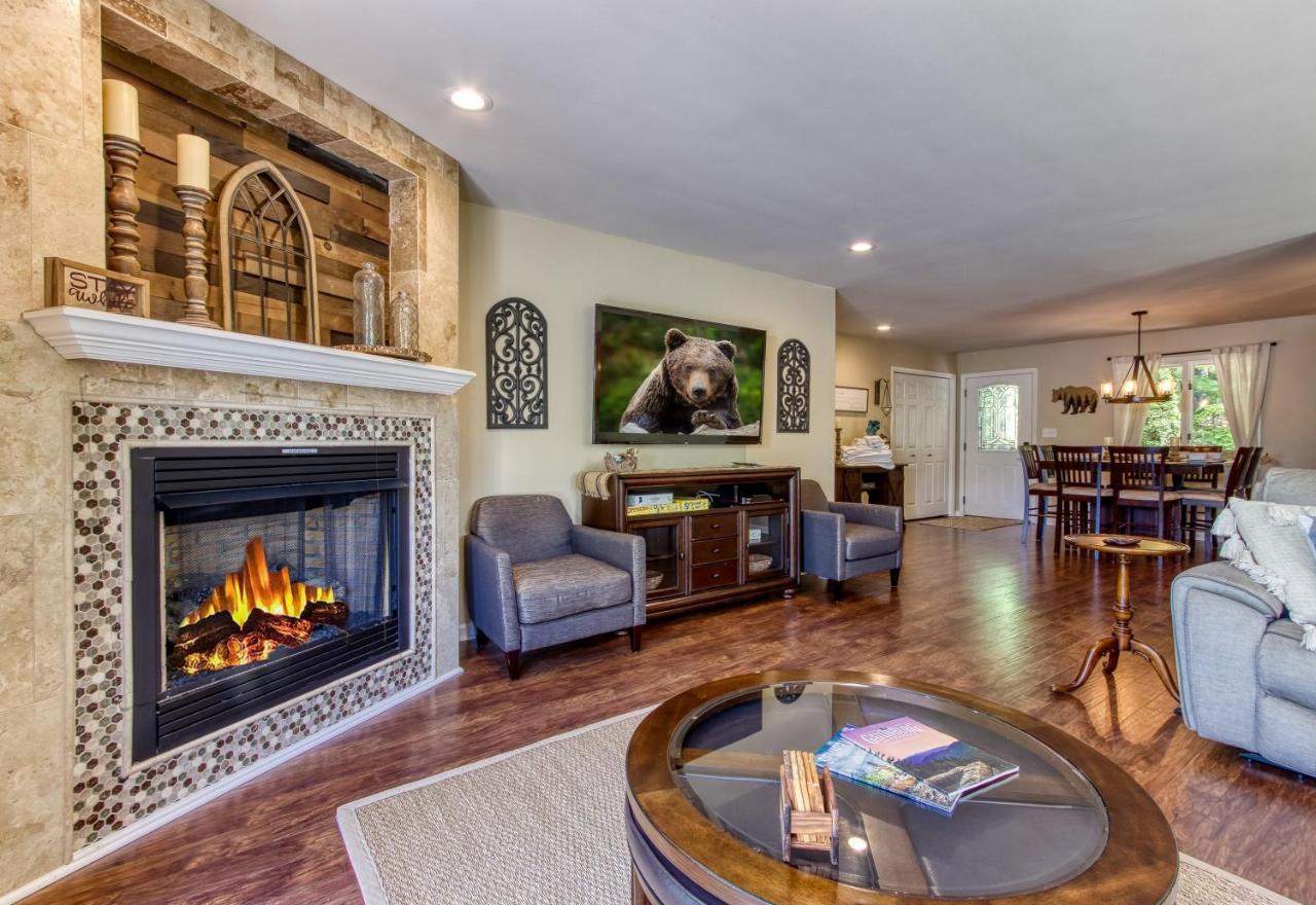 Memorable "Deer & Doe" By Honeybearcabins 4Br 3Ba, Mountain View Deck, Farmhouse Decor, Fireplace, 3 Acres Sevierville Extérieur photo